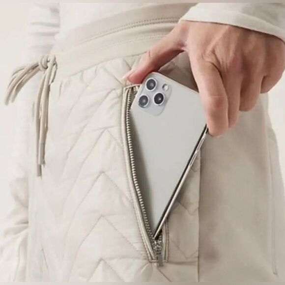 Athleta Apres Quilted Ski Shorts Abalone Grey Size 10 NWT $89 Drawstring Waist - Picture 5 of 11